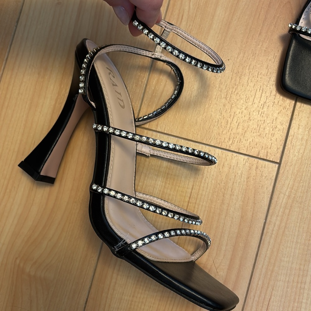 New RAID Black Rhinestone Sandals - Picture 4 of 6